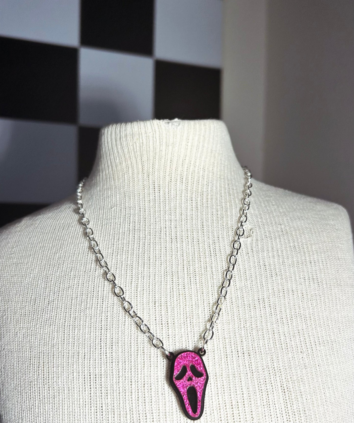 Scream Necklace