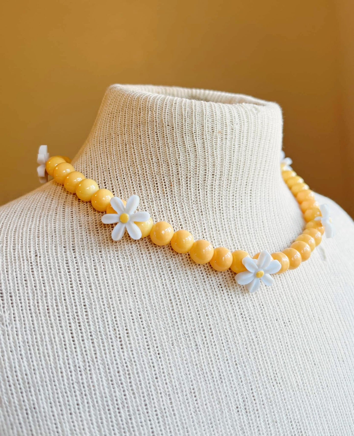 Daisy Necklace