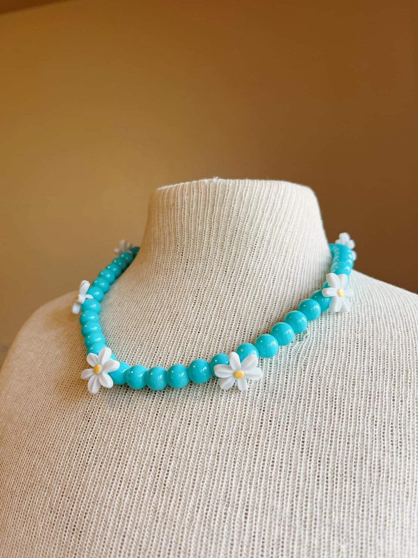 Daisy Necklace