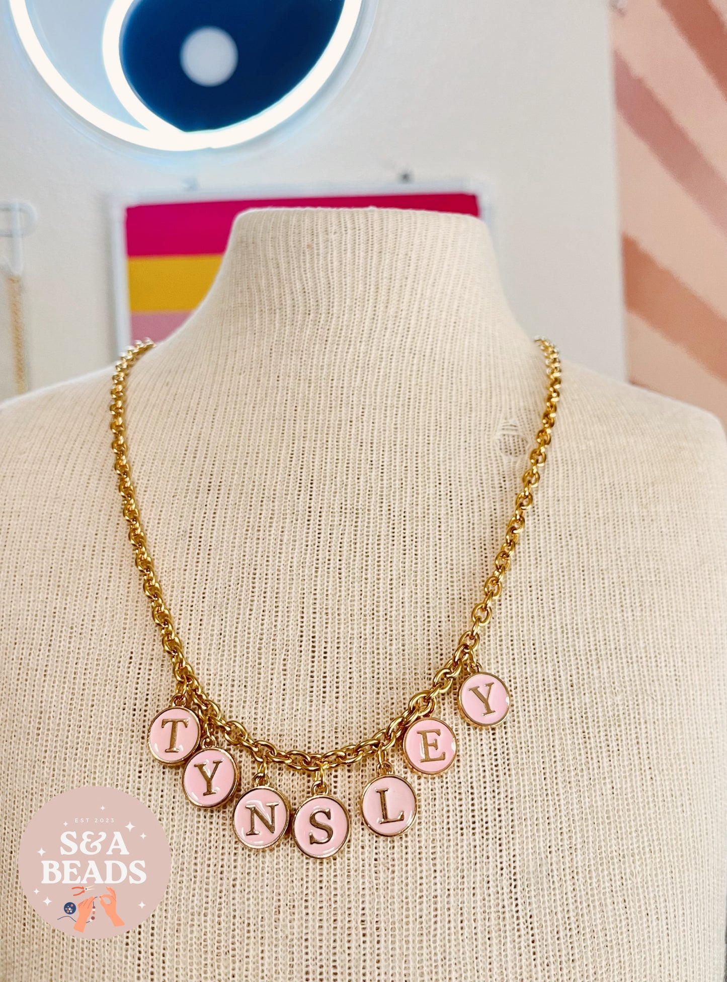 MAX style necklace