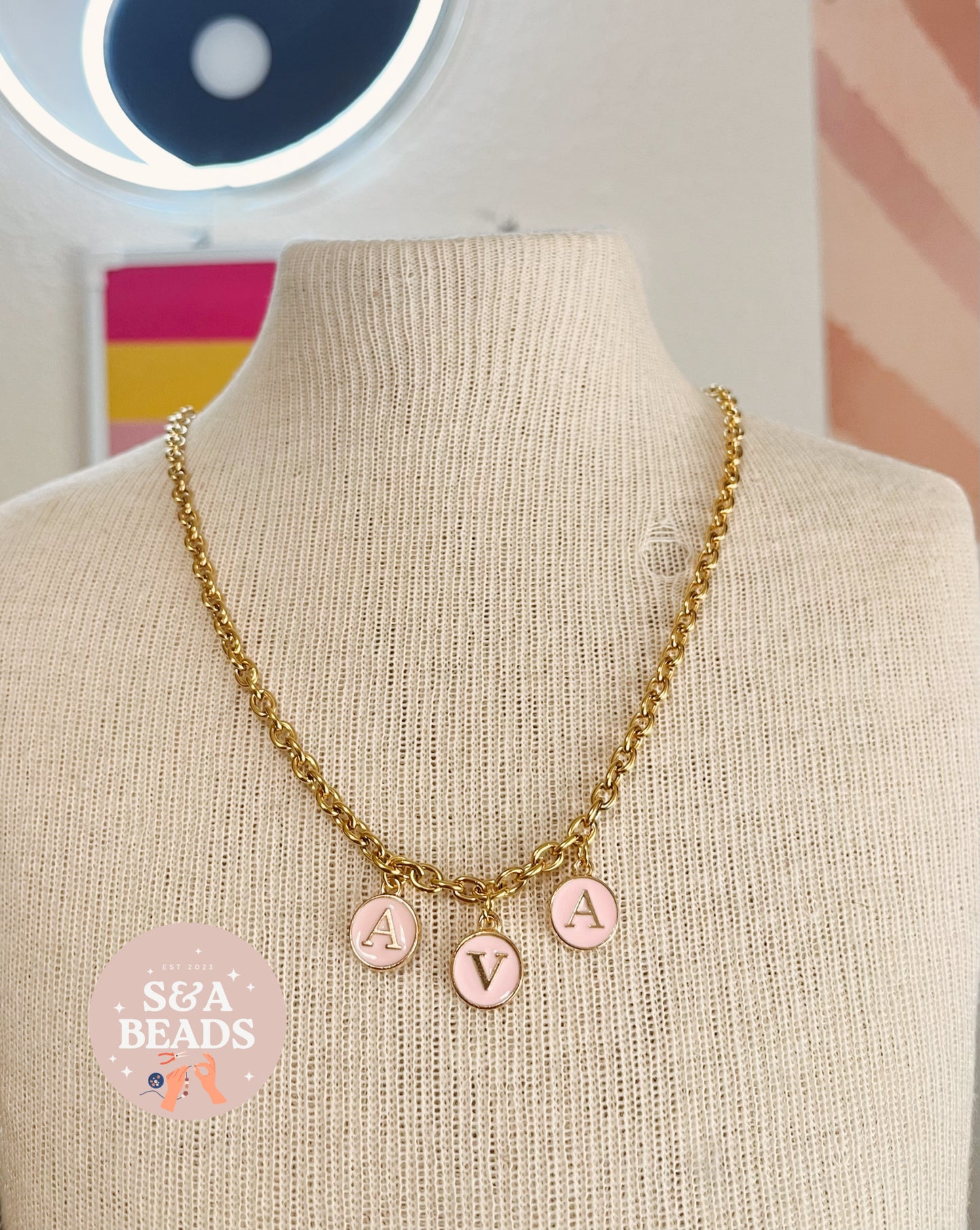 MAX style necklace