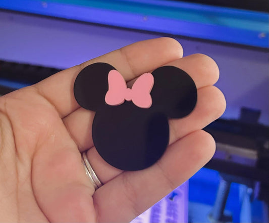 Pink bow clip